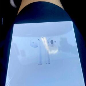 Brand new air pods 2 gen